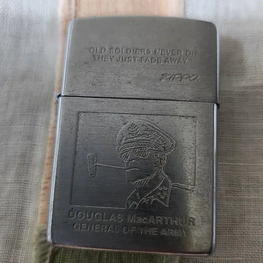 [BUNJANG] Vintage Zippo Lighters Set (Suzuki, General MacArthur, US Army) / 빈티지 / 지포(Zippo) 5종  (스즈키, 맥아더 장군, 미 육군 등) 일괄로 팝니다.