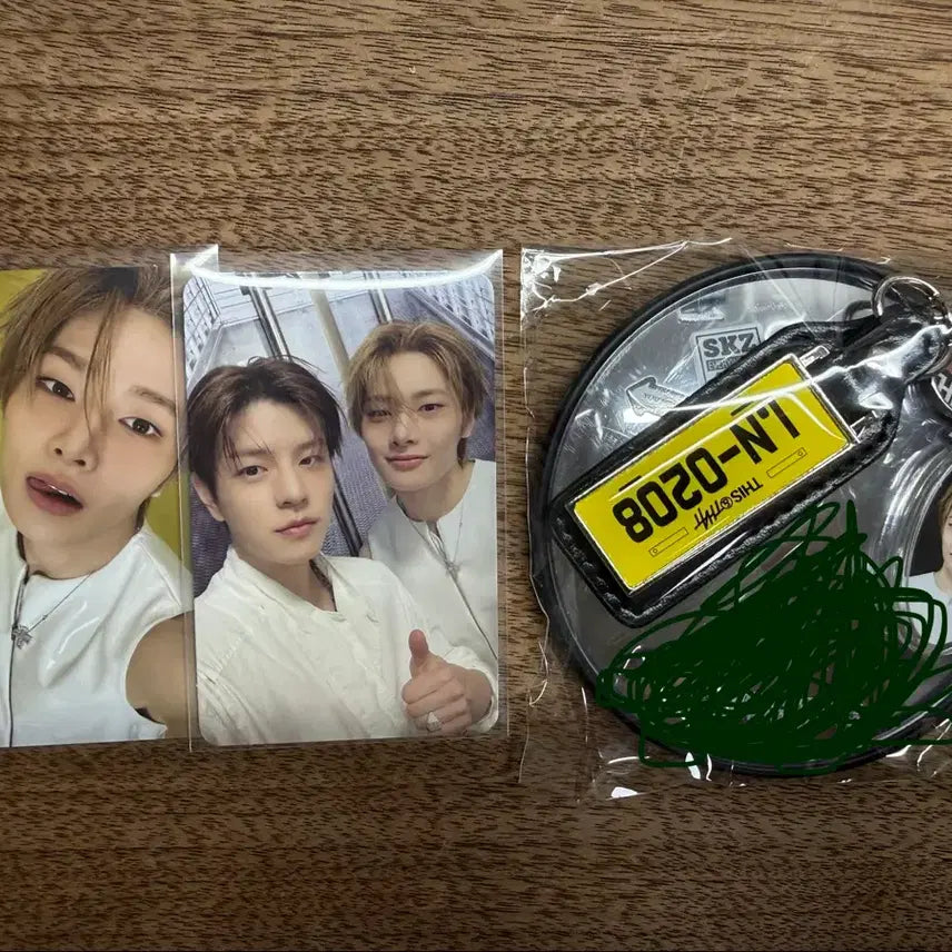 [BUNJANG] Stray Kids DIS+DAT Truck Version Keyring Photocard I.N. / 스트레이키즈 디스앤댓 트럭버전 키링, 포카 아이엔 판매합니다