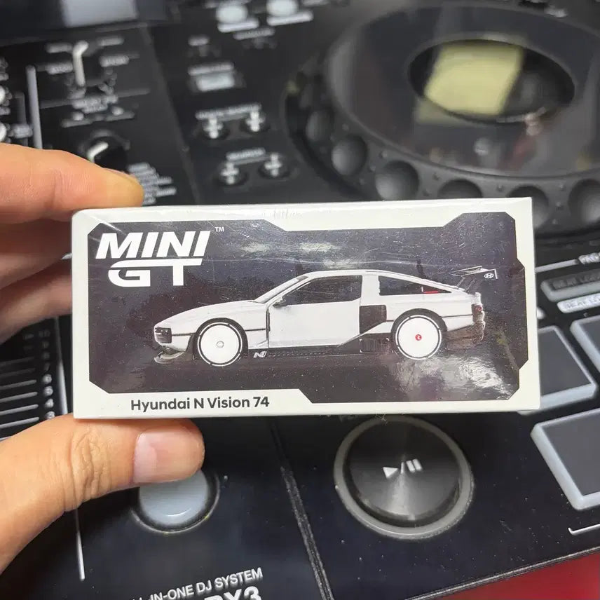 [BUNJANG] Mini GT Hyundai N Vision 74 Diecast Model Car / 미니지티 현대 N 비전 74 자동차 모형 미니카 다이캐스트
