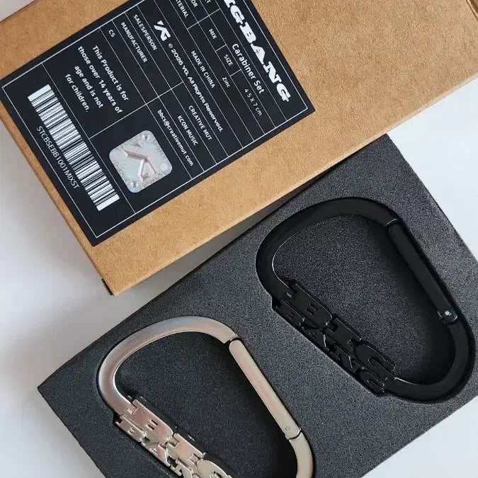 [BUNJANG] BIGBANG Exhibition Carabiner Set / 하루배송)빅뱅 전시회 카라비너 세트