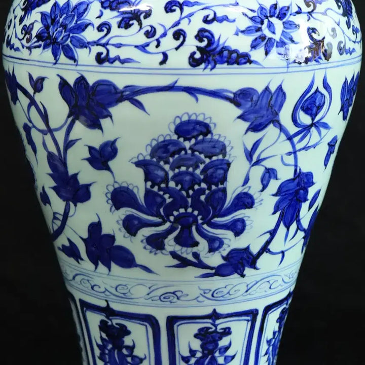 [BUNJANG] Blue-and-White Peony Motif MaeByeong Vase / 중국 도자기 청화 모란문 매병 골동품 고미술품 수집품