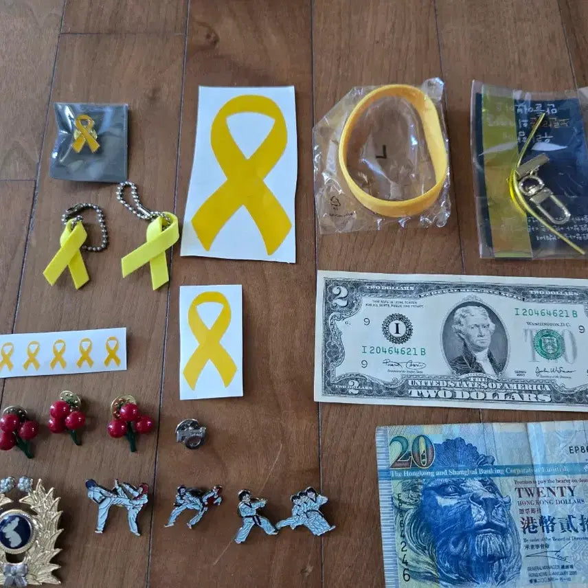 [BUNJANG] Sewol Ferry Badge and Other Items Bundle Set / 세월호 뺏지 외 모두일괄 택포