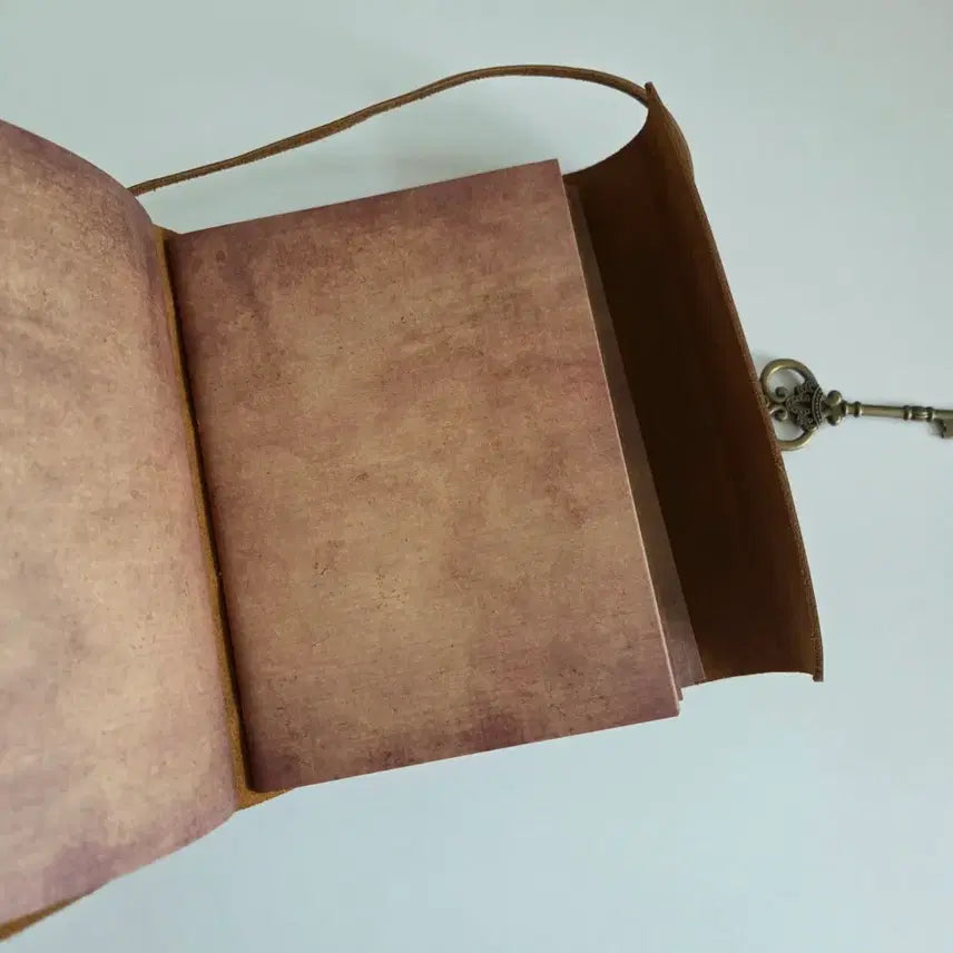 [BUNJANG] Taeyeon Tangnamusup Leather Diary / [반택포] 태연 탱나무숲 가죽 다이어리