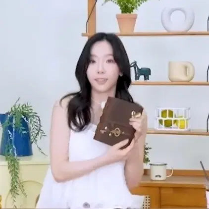 [BUNJANG] Taeyeon Tangnamusup Leather Diary / [반택포] 태연 탱나무숲 가죽 다이어리
