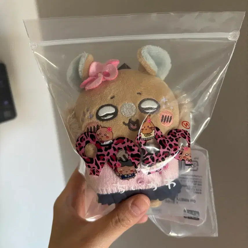 [BUNJANG] Chiikawa 9090 Gyaru Momonga Mascot Keychain / 치이카와 9090 갸루 모몽가 마스코트 키링 모몽가갸루 갸루 치이카와