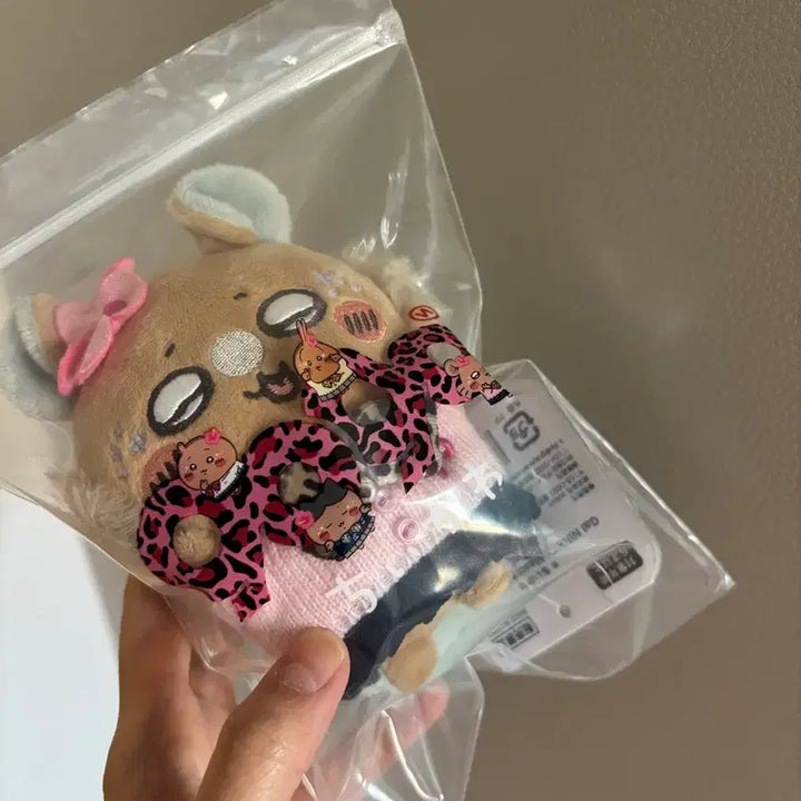 [BUNJANG] Chiikawa 9090 Gyaru Momonga Mascot Keychain / 치이카와 9090 갸루 모몽가 마스코트 키링 모몽가갸루 갸루 치이카와