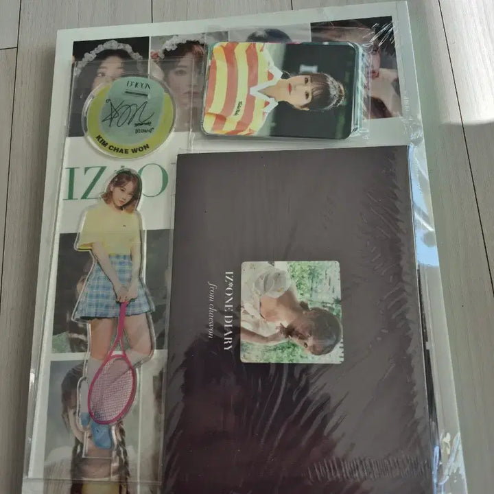 [BUNJANG] IZ*ONE Chaewon Dicon Photobook Set (Sealed) / 미개봉 아이즈원 IZ*ONE DICON  채원 포토북세트 배송비포함