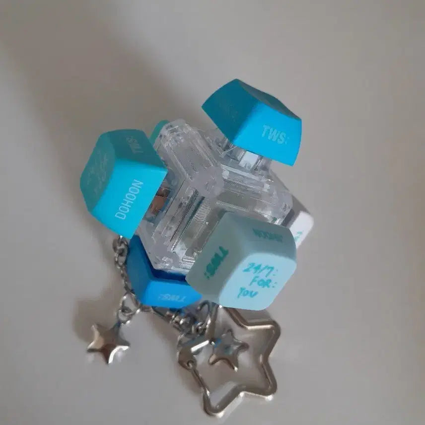 [BUNJANG] TWS Concert Goods Keycap Keyring / 투어스 콘서트 굿즈 키캡키링 양도