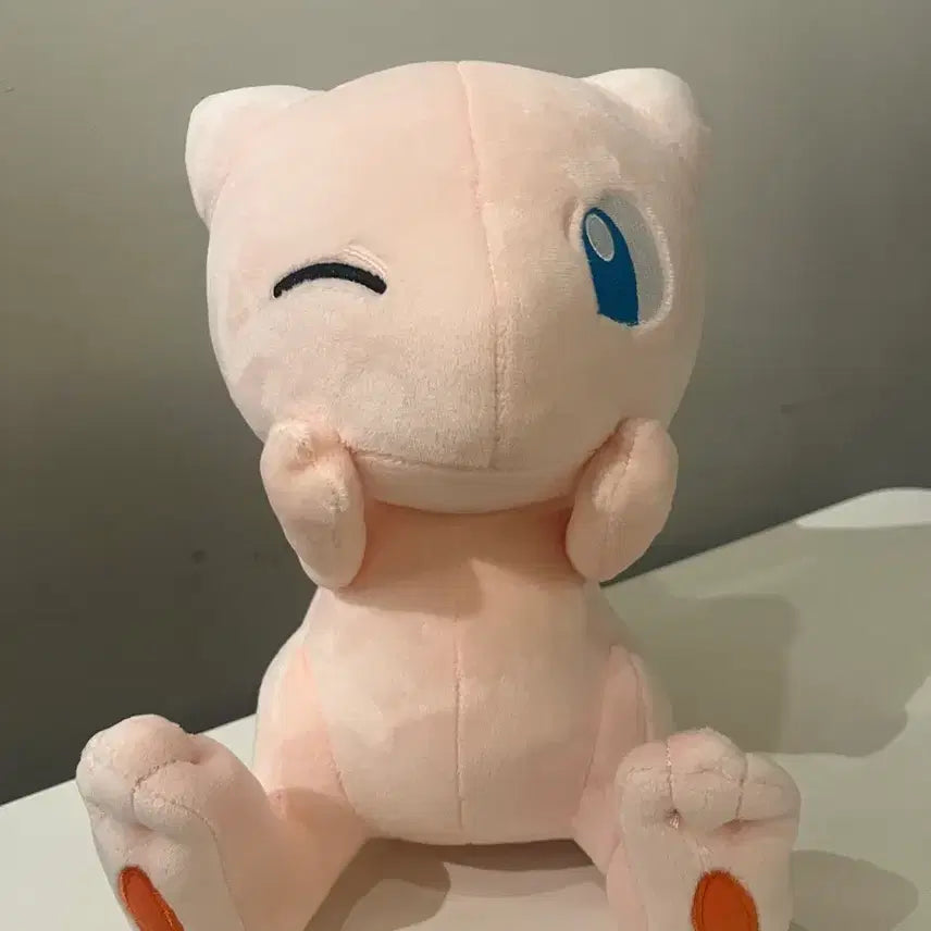 [BUNJANG] Pokemon Mew Plush 25cm Wink Version / 포켓몬스터 뮤 인형 25cm 윙크 버전