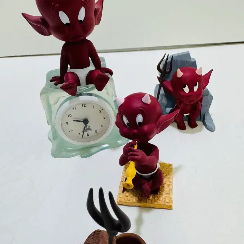 [BUNJANG] Demons and Merveilles Hot Stuff Figure Set / 핫스터프 피규어 세트