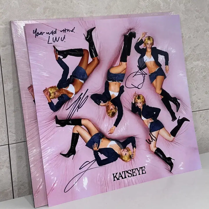 [BUNJANG] Katseye Wild LP Signed Autographed Record / 초희귀 개인문구 친필싸인 lp] 캣츠아이 katseye wild lp