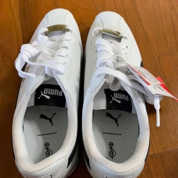 BUNJANG] BTS x Puma Turin Sneakers (250mm) with Photocard - New