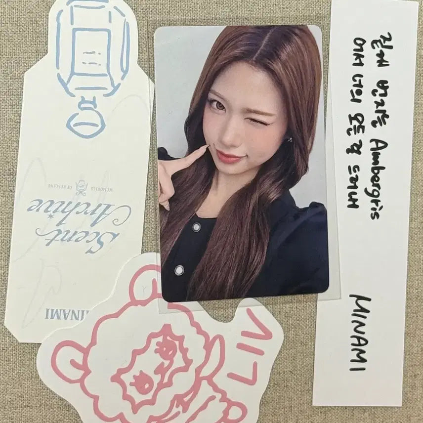 [BUNJANG] RE:SINE JENA Bundle Set Photocard &amp; Stickers / 리센느 제나 포카+스티커등 일괄