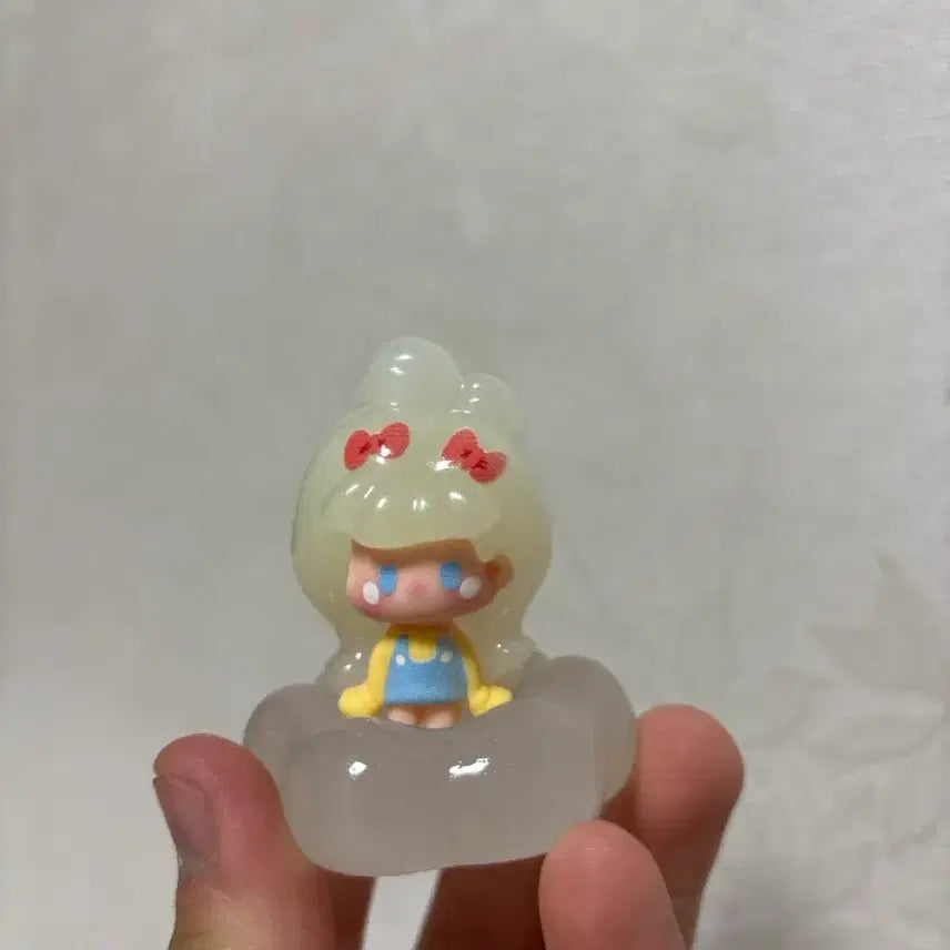 [BUNJANG] Glow-in-the-Dark Figurine / 야광 피규어