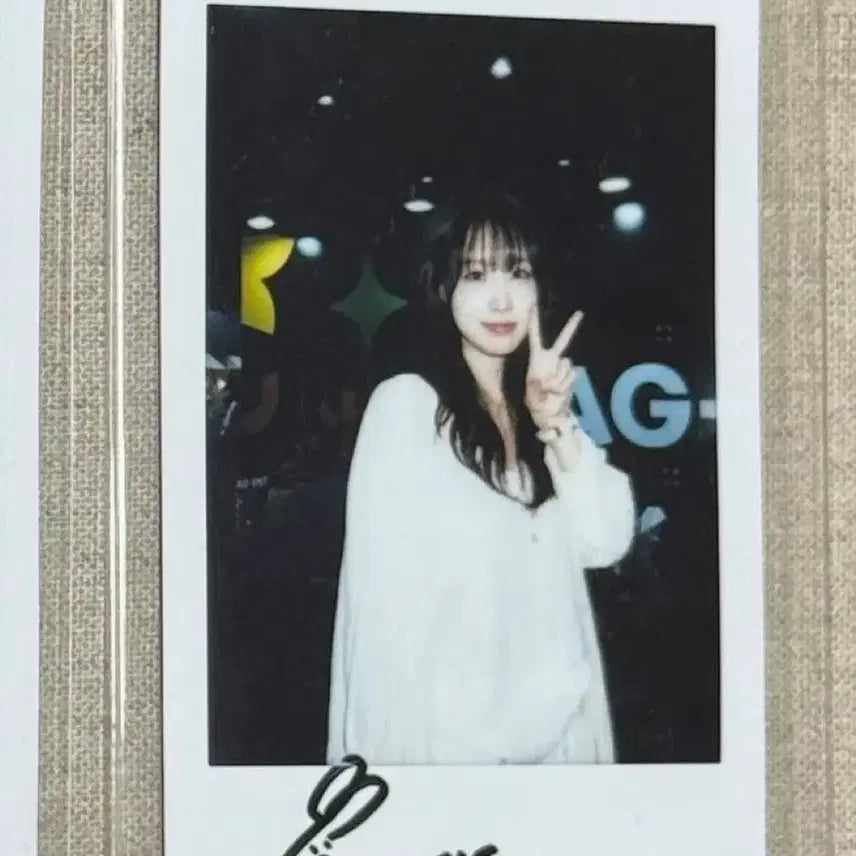 [BUNJANG] Kim Dasom Signed Polaroid / 김다솜 친필싸인 폴라 260829 싸폴