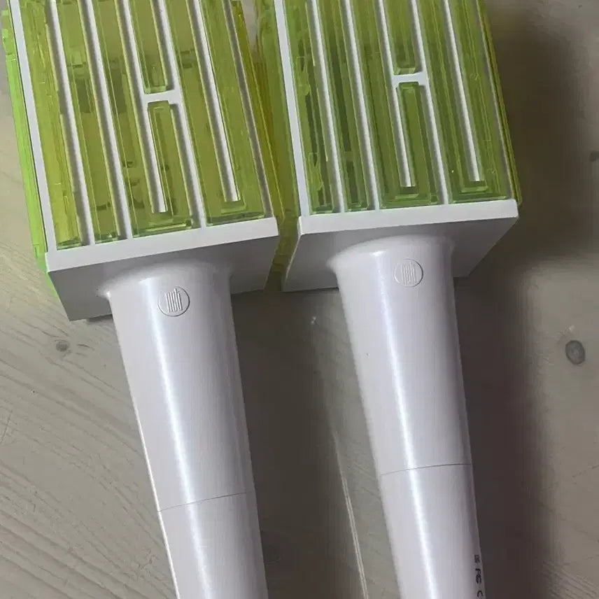 [BUNJANG] NCT "Old" Glow Stick (Sealed) / 엔시티 구 믐뭔봄 구믐