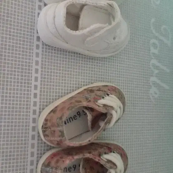 [BUNJANG] USD Size Doll Shoes (Bundle Set) - White &amp; Floral / 구관 usd 신발 유딩(2개일괄)