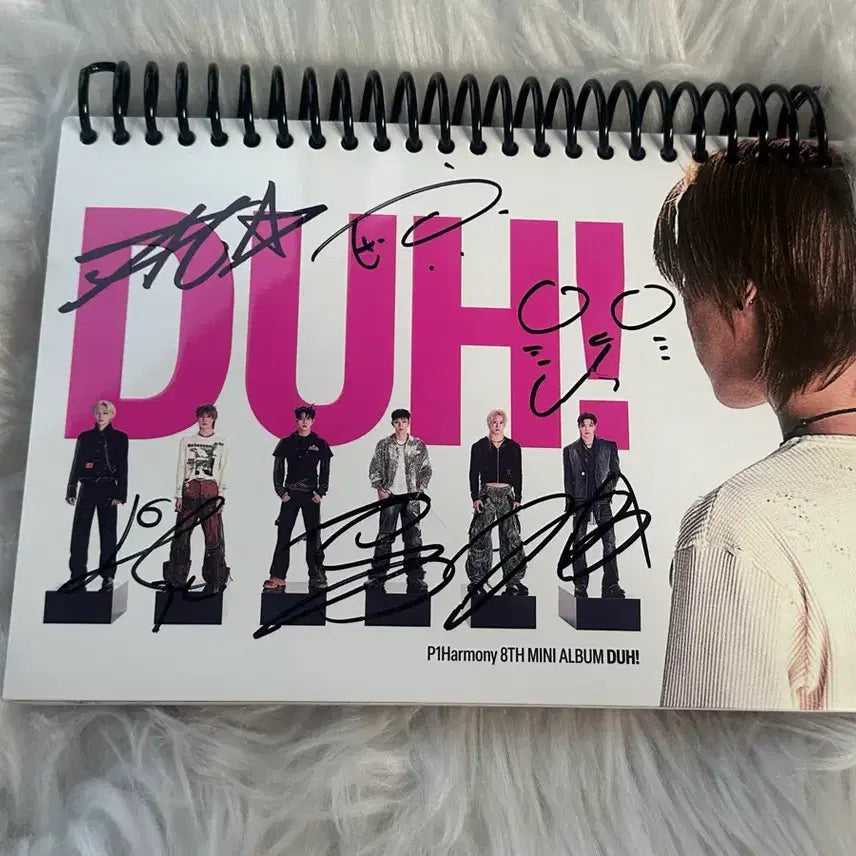 [BUNJANG] P1Harmony DUH! 8th Mini Album Signed Album / 피원하모니 P1H 친필 싸인앨범