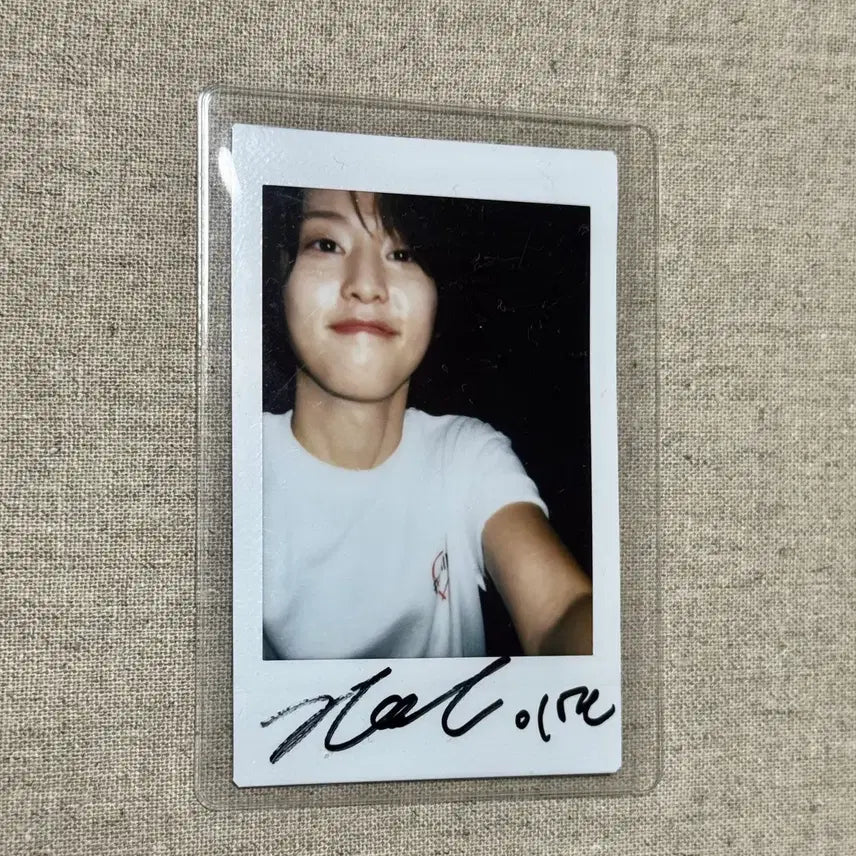 [BUNJANG] Lee Yeon Autographed Polarized Photo / 배우 이연 친필 싸인 폴라 260906 싸폴