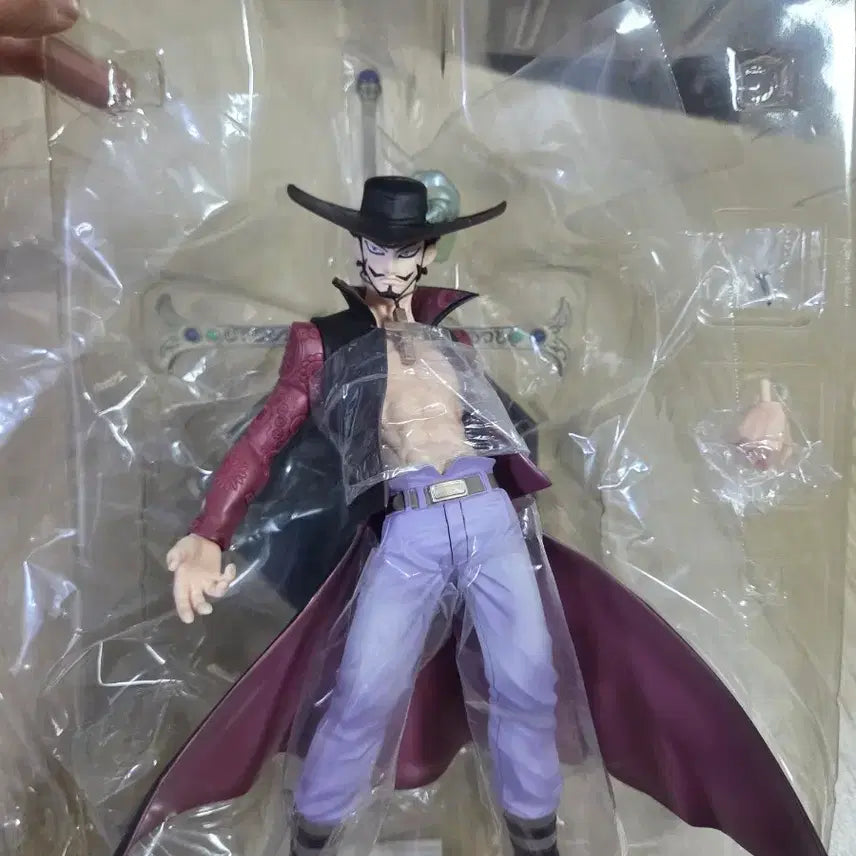 [BUNJANG] One Piece POP Mihawk Version 1 First Edition Figure / 원피스 pop 미호크 버전1 초판 새상품