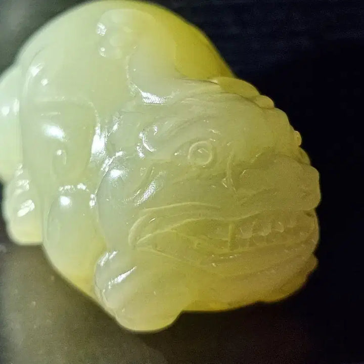 [BUNJANG] Pixiu Jade Sculpture White Jade / 비휴 옥 조각품  청백옥
