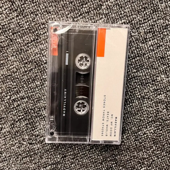 [BUNJANG] MF DOOM Madvillainy Cassette Tape / MF DOOM Madvillainy 카세트 테이프