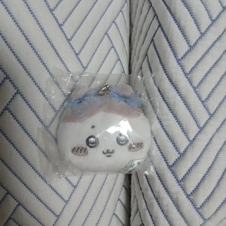 [BUNJANG] Chiikawa Hachiware Face Mini Mirror / 먼작귀 치이카와 하치와레 얼굴 인형 거울