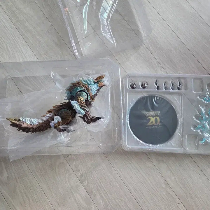 [BUNJANG] S.H.MonsterArts Jin-Ohger 20th Anniversary Edition / S.H.몬스터아츠 진오우거 20주년 기념 에디션 판매합니다