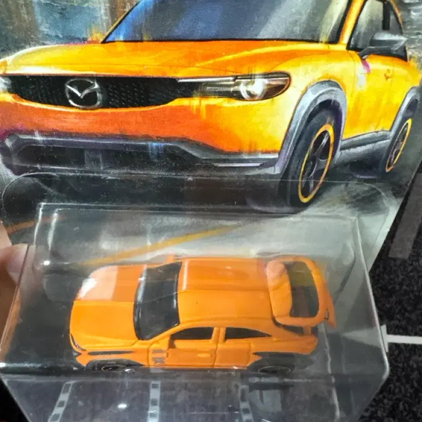 [BUNJANG] Matchbox 70th Anniversary Mazda MX-30 Sealed / 매치박스 70주년 마쯔다 MX-30 미개봉