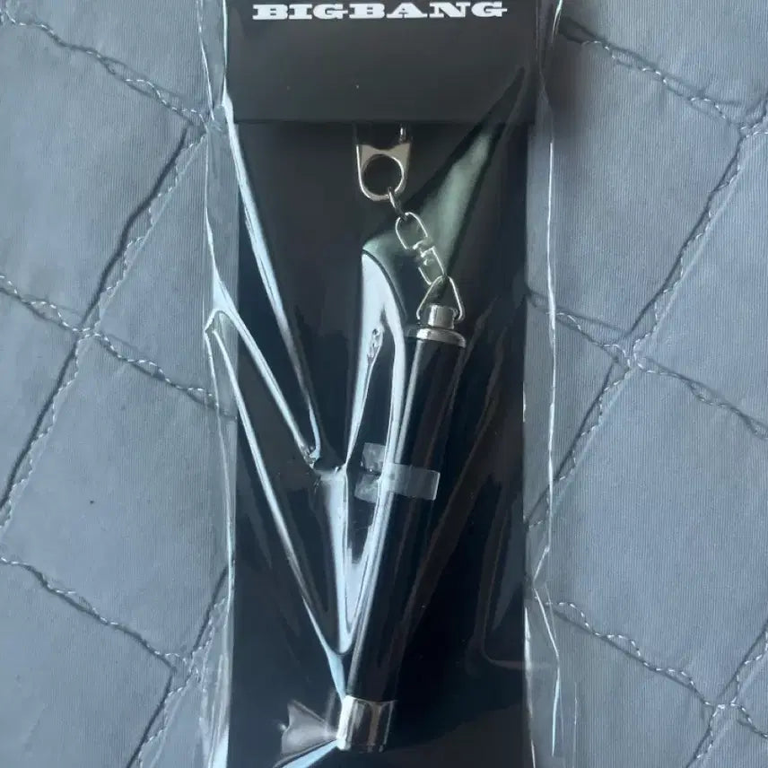 [BUNJANG] BIGBANG 20th Anniversary G-Dragon LED Keyring / 빅뱅 20주년 전시회 LED 키링 지디 지드래곤