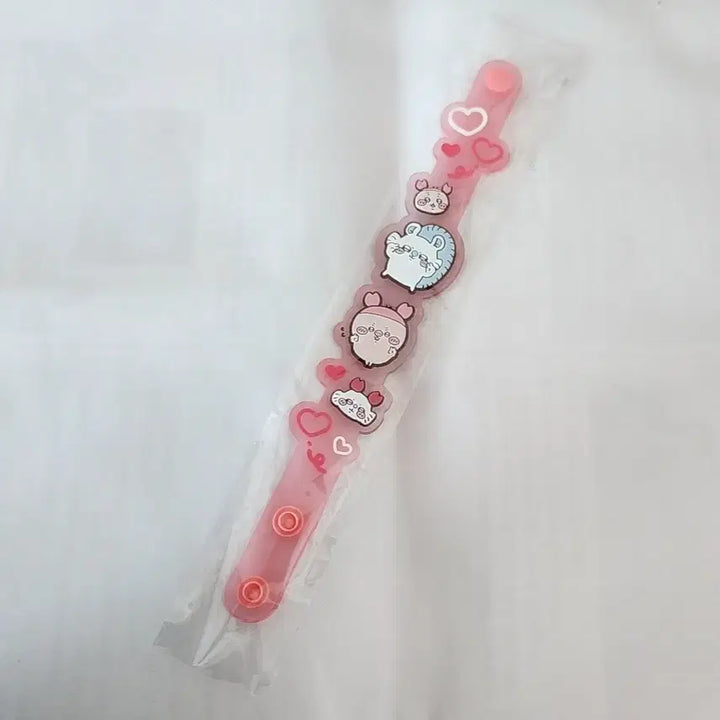 [BUNJANG] Chiikawa Bracelet Gacha Momo, Kani / 치이카와 팔찌 가챠 모몽가, 카니