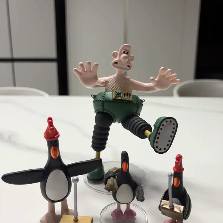 [BUNJANG] Wallace &amp; Gromit Feathers McGraw UDF 423 Figure / 월레스와 그로밋 페더스 맥그로우 UDF 423 팝니다