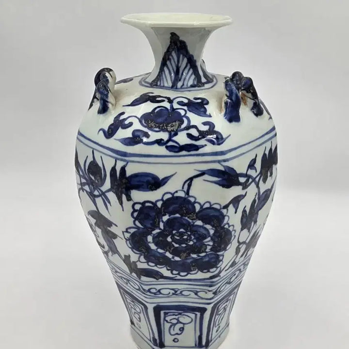 [BUNJANG] Blue and White Peony Celadon Porcelain Vase / 청화모란문육능병