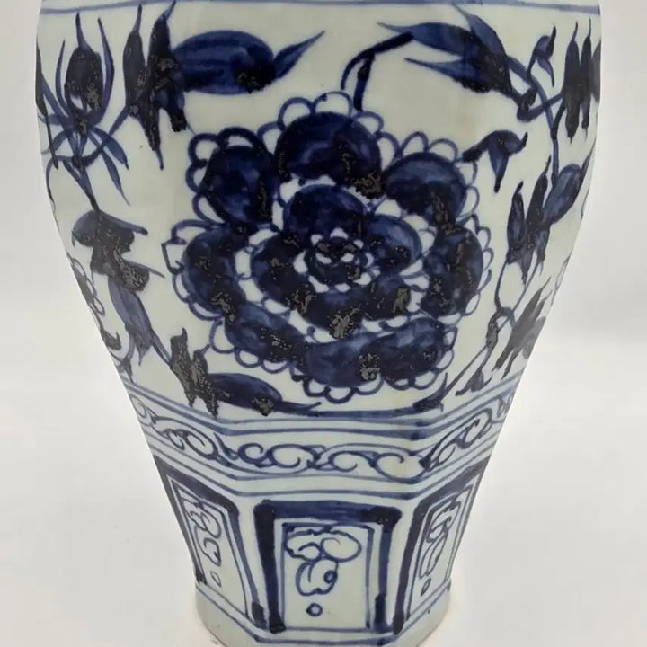 [BUNJANG] Blue and White Peony Celadon Porcelain Vase / 청화모란문육능병