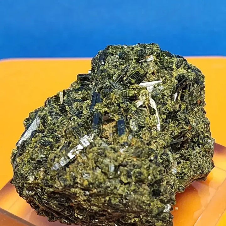 [BUNJANG] Natural Green Quartz Cluster Raw Stone with Stand / 천연 녹색 석영 클러스터 원석 + 받침대