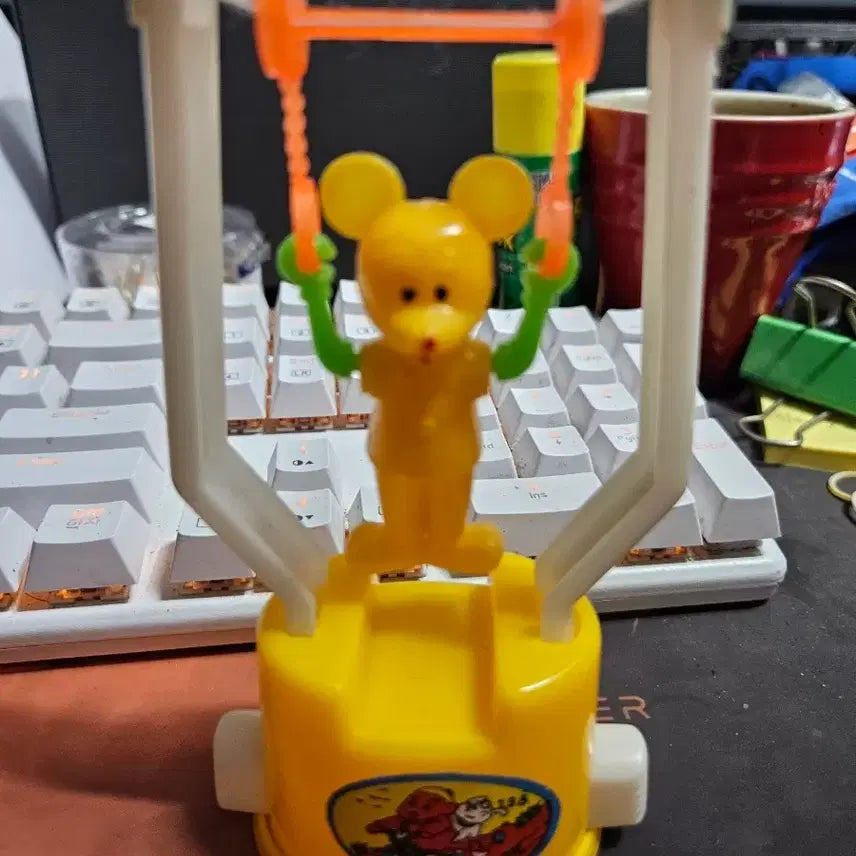 [BUNJANG] Mickey Mouse Tinsmith Flipping Toy / 미키마우스 철봉인형 