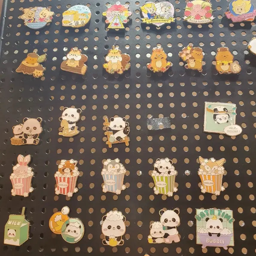 [BUNJANG] Everland Discontinued Badge Bundle Set / 에버랜드 단종 뱃지 일괄판매