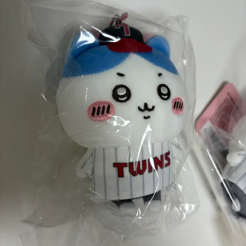 [BUNJANG] Chiikawa LG Twins Mascot Set / 치이카와 lg트윈스 마스코트 세트