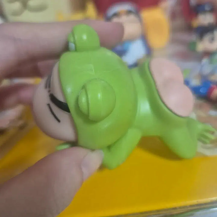 [BUNJANG] Crayon Shin-chan Frog Figure / 짱구는 못말려개구리 피규어