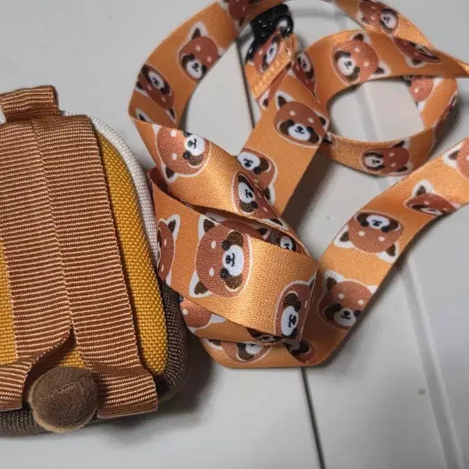 [BUNJANG] Lotte World Earphone Pouch for 20cm Dolls / 롯데월드 이어폰파우치 20cm인형 가방 소품