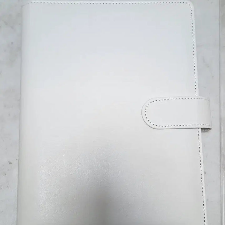 [BUNJANG] White 6-Ring Macaron Binder / [미사용] 흰색 6공 마카롱 바인더 화이트 싸게 처분합니다
