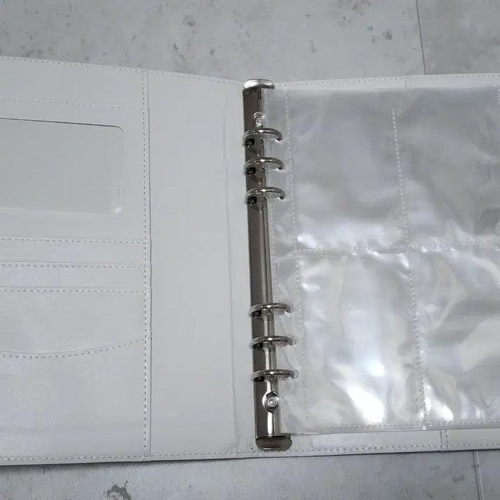 [BUNJANG] White 6-Ring Macaron Binder / [미사용] 흰색 6공 마카롱 바인더 화이트 싸게 처분합니다