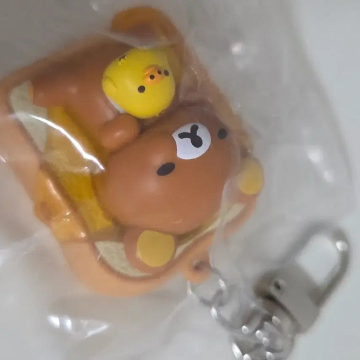 [BUNJANG] Rilakkuma CGV Hidden Bread Keychain / 리락쿠마 cgv 키링 히든
