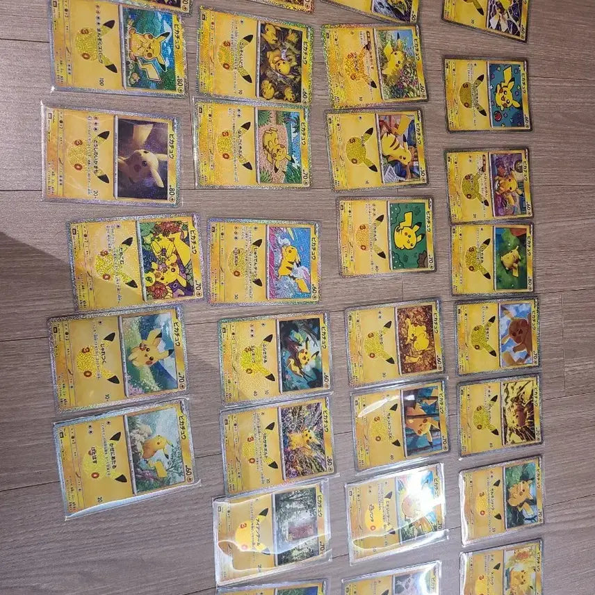 [BUNJANG] Pokemon 30th Anniversary Pikachu Collection Cards / 포켓몬 30주년