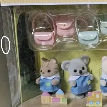 [BUNJANG] Sylvanian Families Kindergarten Friends Play Set / 실바니안 패밀리 유치원 친구들 놀이