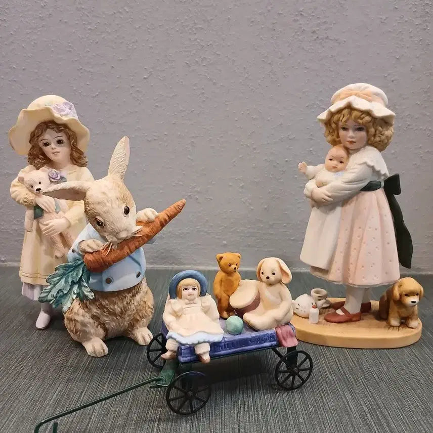 [BUNJANG] Jan Hagara Figurines (Set of 3) / 잔하가라 피겨린3개세트