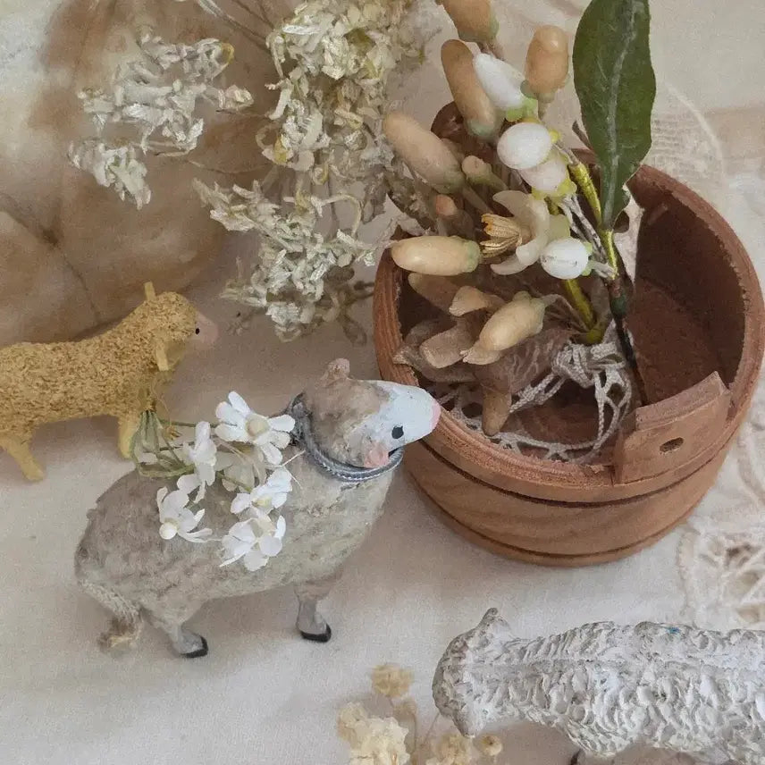 [BUNJANG] French Antique Wool Sheep Figurine / 제가바잉한 프랑스앤틱 양모로 만든 양 피겨린