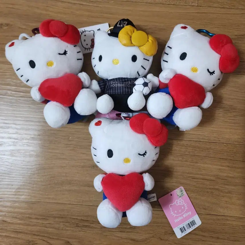 [BUNJANG] Hello Kitty Doll Bundle Set / 헬로키티 인형 4개 일괄