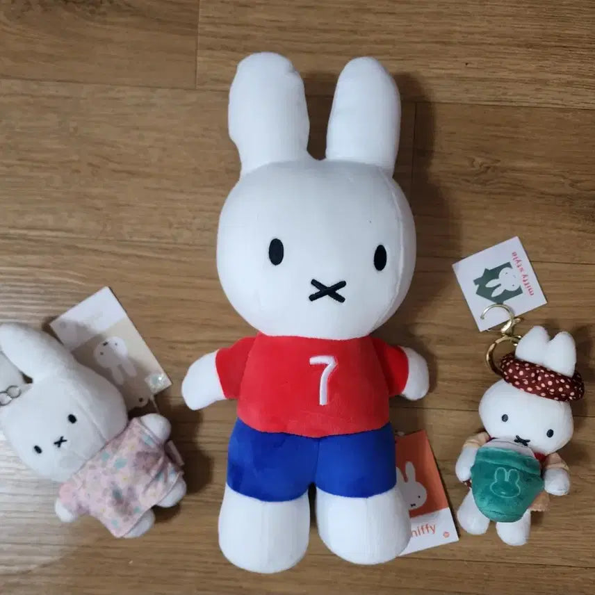 [BUNJANG] Miffy 3-Piece Doll Set / 미피 인형 세트 3종