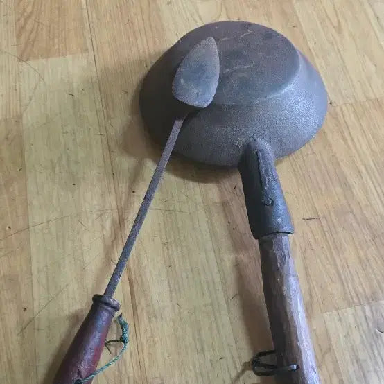 [BUNJANG] Antique Soldering Iron / 옛날 다리미 인두